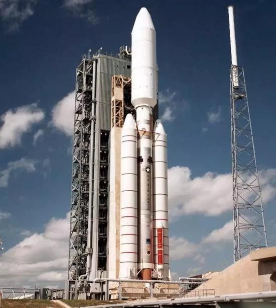 ���ϣ�¡��R����˾���ƵĴ�����4̖���