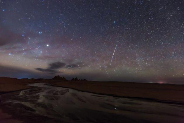 Ŀǰ�����mһ֧�о�С�M�״ΰl�F���w�������ǣ������ƺ�����������������������顱��Ȼ��o��،��������������